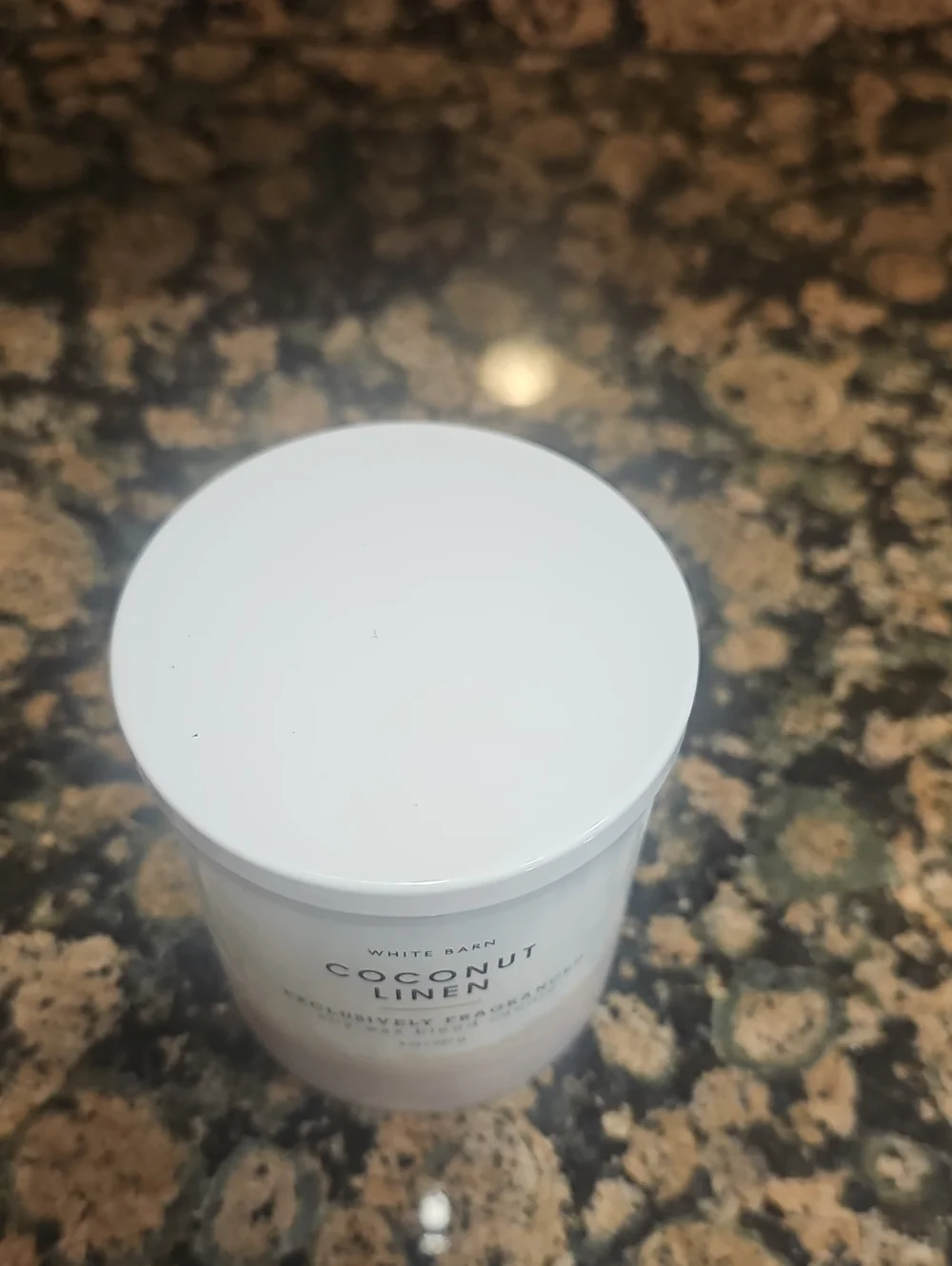 White Barn Coconut Linen Single Wick Candle
